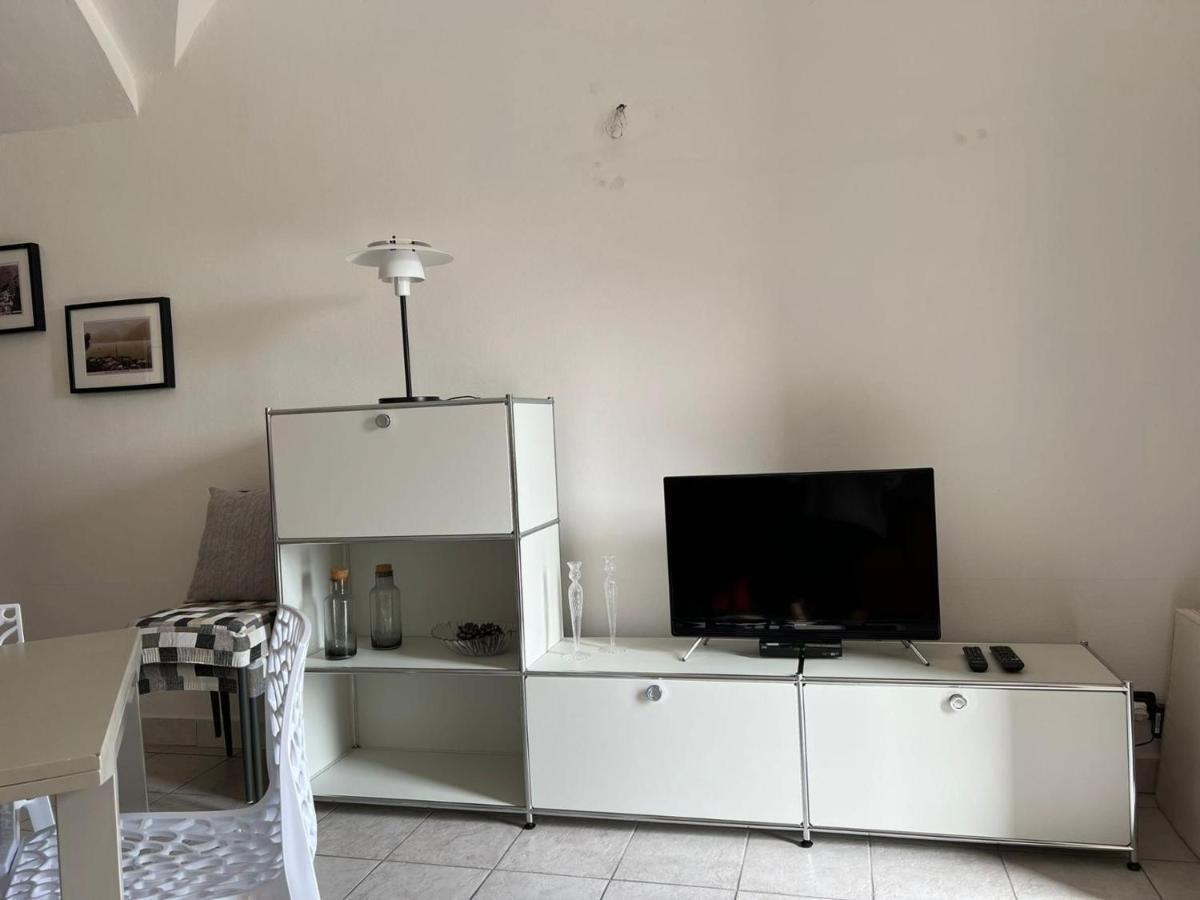 1-Bedroom Apartment Bello Posto Acquaseria Ngoại thất bức ảnh